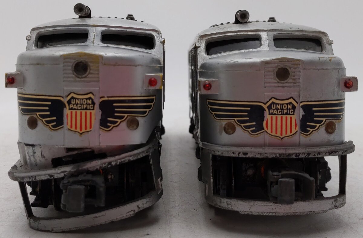 Lionel 2023 Vintage O Union Pacific Alco AA Diesel Locomotives - Silver & Gray