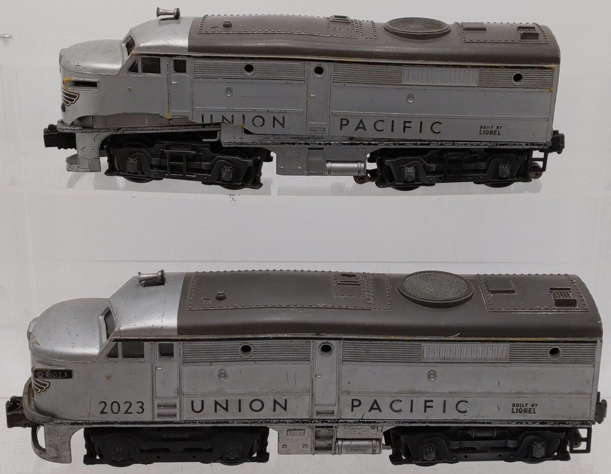 Lionel 2023 Vintage O Union Pacific Alco AA Diesel Locomotives - Silver & Gray