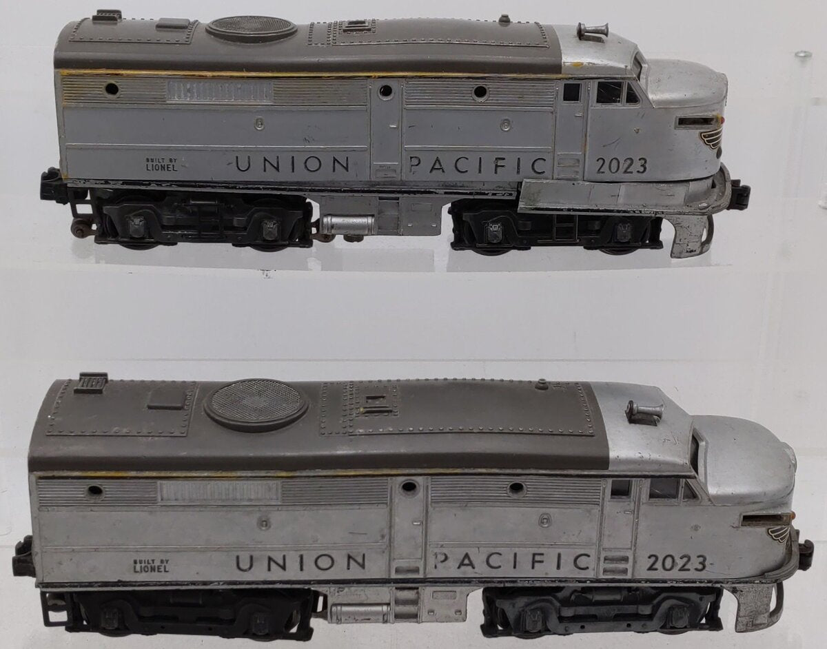 Lionel 2023 Vintage O Union Pacific Alco AA Diesel Locomotives - Silver & Gray