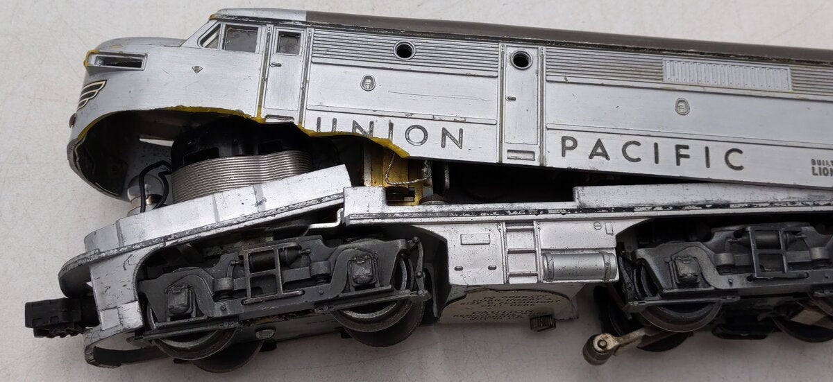 Lionel 2023 Vintage O Union Pacific Alco AA Diesel Locomotives - Silver & Gray