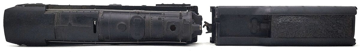 Lionel 681 Vintage O 6-8-6 Die-Cast S2 Steam Turbine Loco with 2046W Tender VG