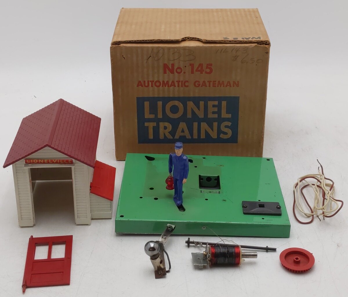 Lionel 145 Vintage O Gauge Operating Gateman/Box