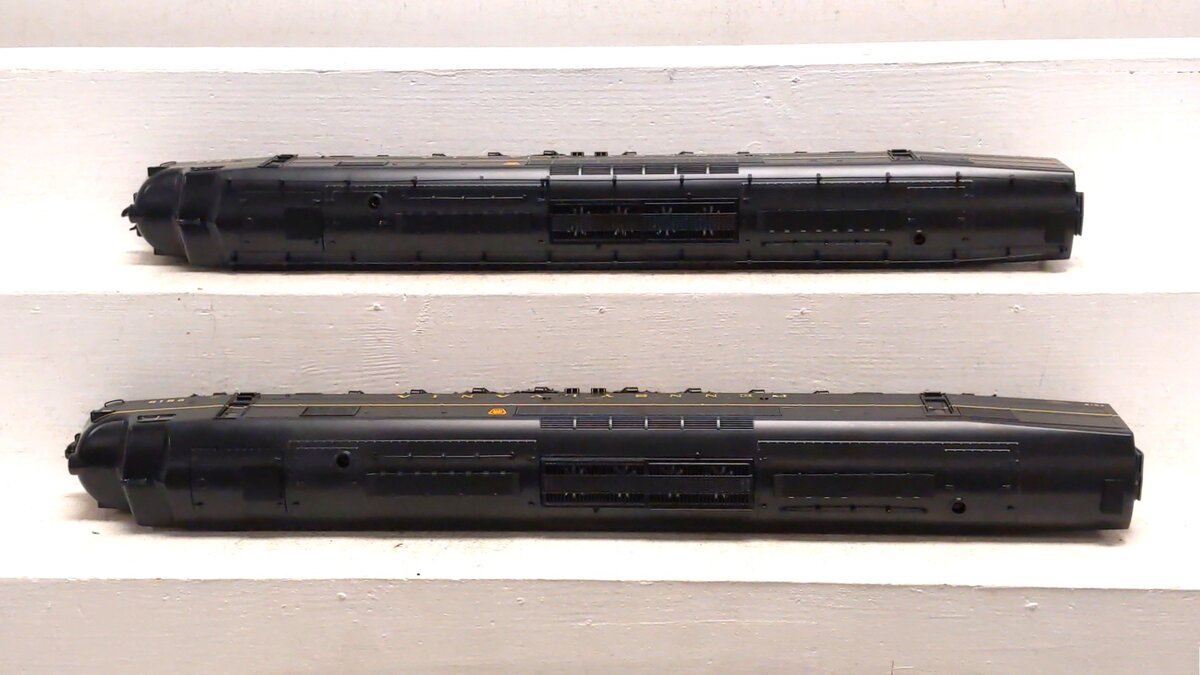 Lionel 6-34683 O VISIONLINE PRR Centipede AA Diesel Locomotive Set #5830/5818