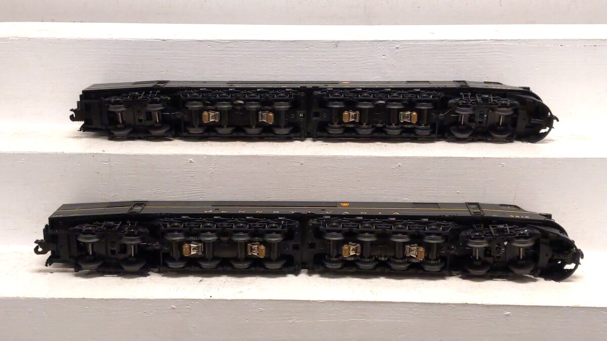 Lionel 6-34683 O VISIONLINE PRR Centipede AA Diesel Locomotive Set #5830/5818