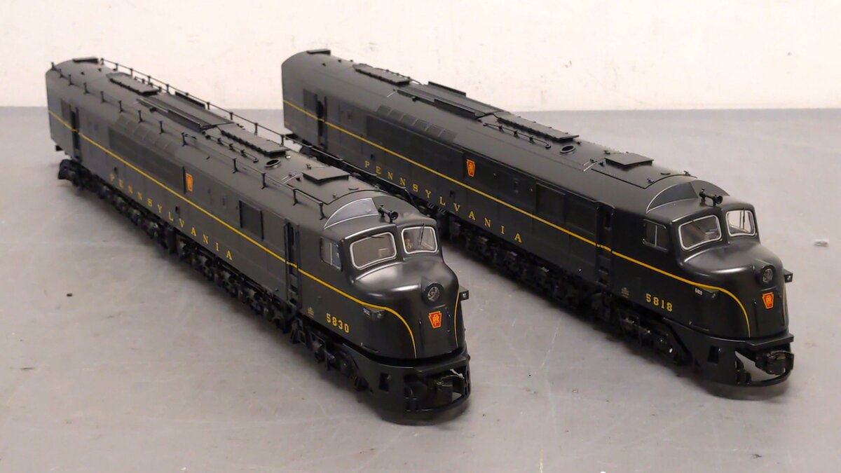 Lionel 6-34683 O VISIONLINE PRR Centipede AA Diesel Locomotive Set #5830/5818