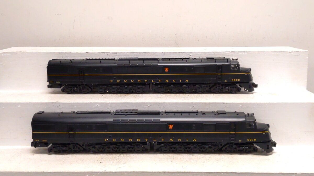 Lionel 6-34683 O VISIONLINE PRR Centipede AA Diesel Locomotive Set #5830/5818
