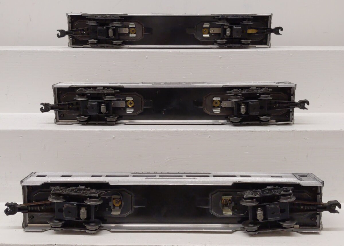 Lionel Vintage O Lionel Lines Aluminum Passenger Cars [3] VG