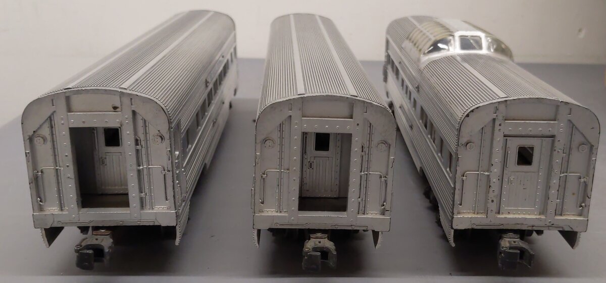 Lionel Vintage O Lionel Lines Aluminum Passenger Cars [3] VG
