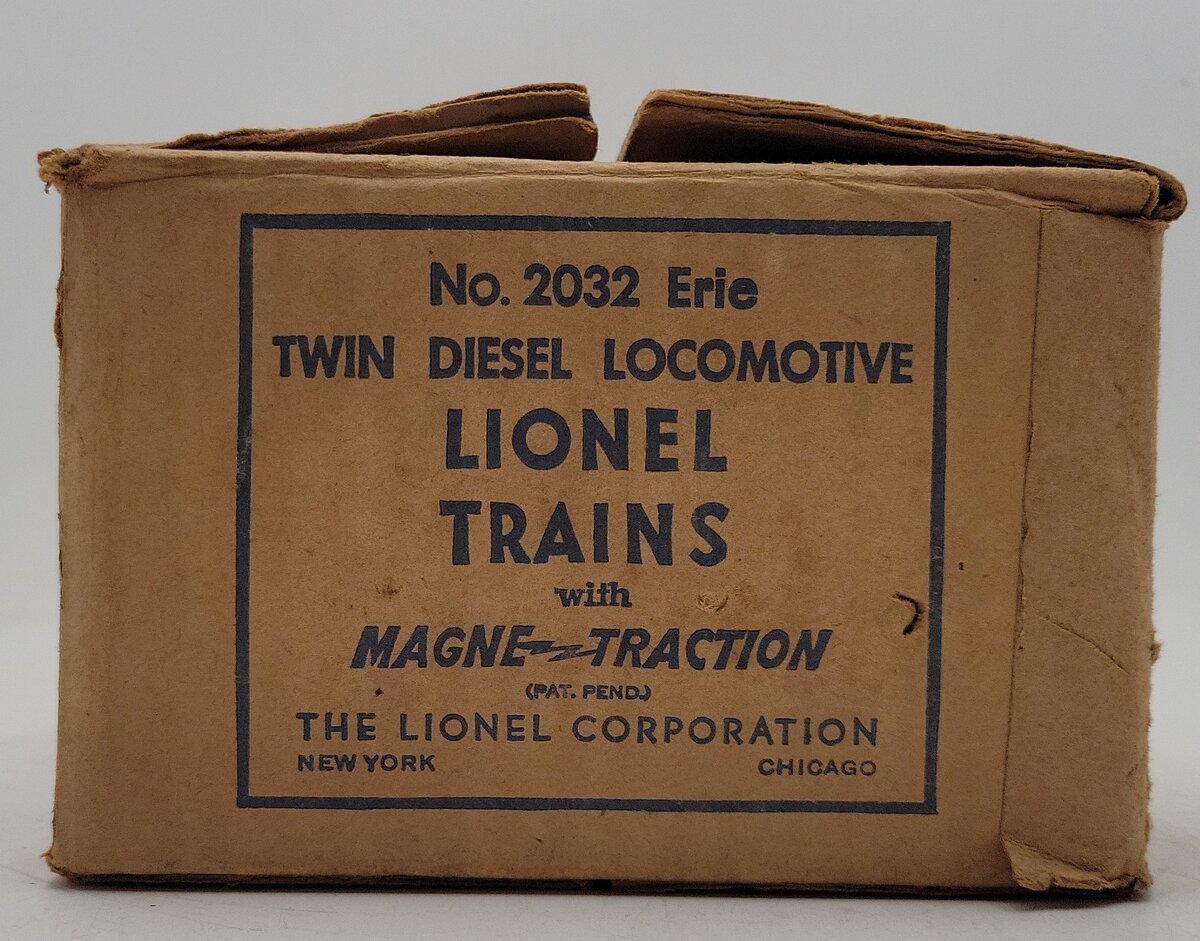 Lionel 2032 Vintage O Erie Alco AA Diesel Locomotive Set VG/Box