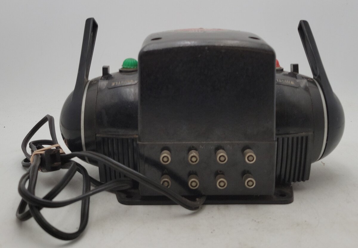 Lionel ZW Vintage O Trainmaster 275 Watt Transformer with Whistle EX