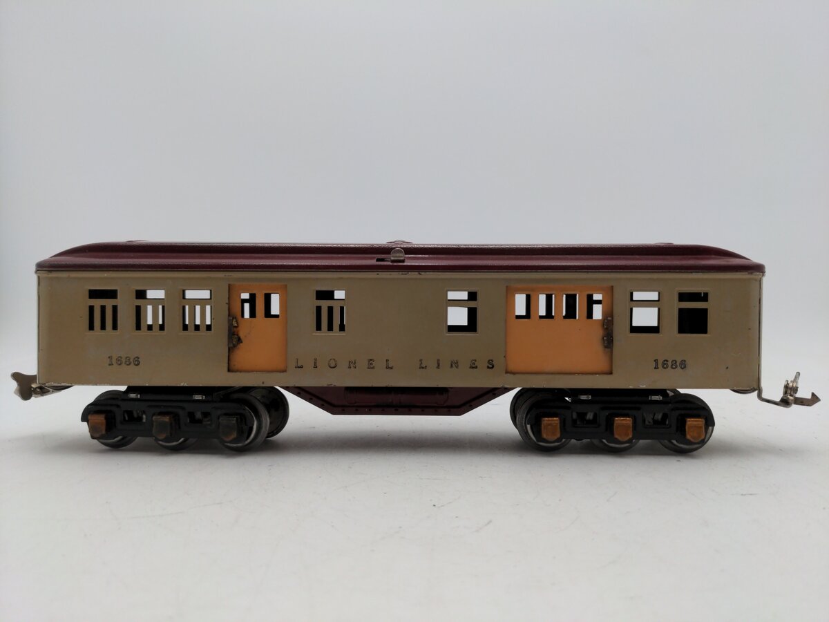 Lionel 1686 Vintage O Tinplate Baggage Car VG