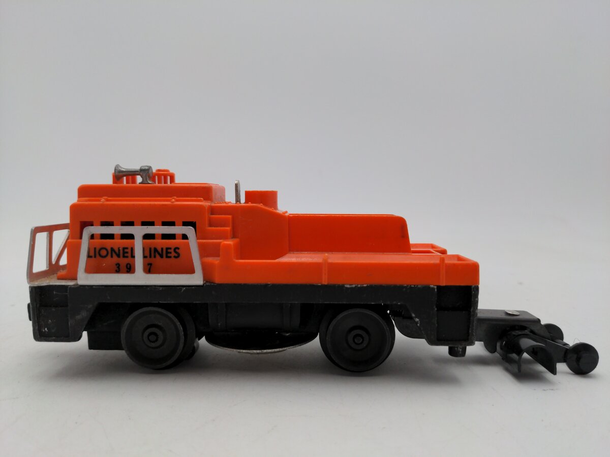 Lionel 3927 O Vintage Postwar Motorized Track Cleaner Car #3927 VG
