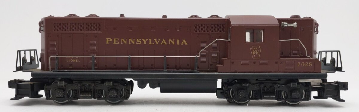 Lionel 2028 Vintage O Pennsylvania GP-7 Diesel Locomotive VG