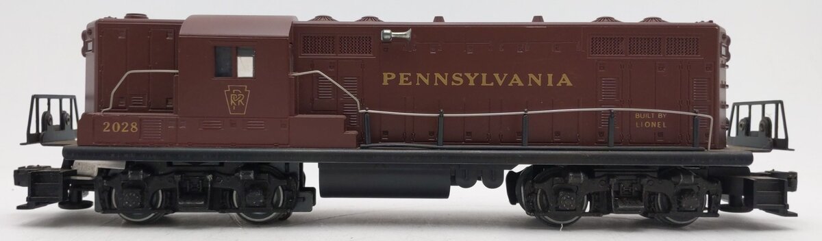Lionel 2028 Vintage O Pennsylvania GP-7 Diesel Locomotive VG