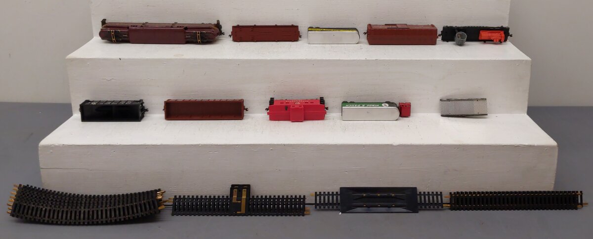 Penn Line 5702 HO Scale Pennsylvania RR GG-1 Electric Freight Train Set EX/Box
