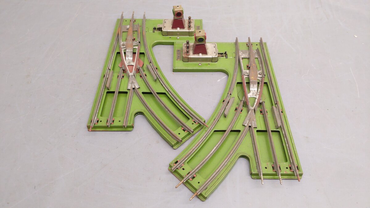Lionel 223 Vintage Standard Gauge Left-Hand & Right-Hand Remote Switches - Pair VG