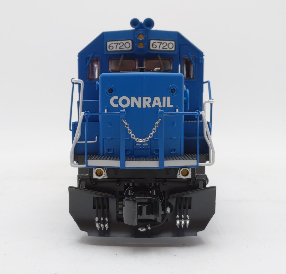 Lionel 2433249 O Conrail Legacy SD50 Superbass Diesel Locomotive #6720 –  Trainz