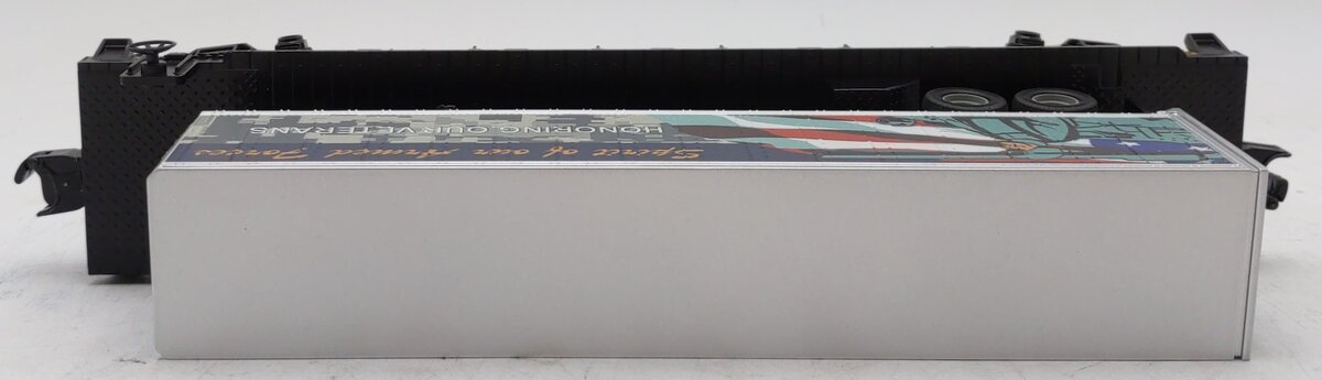MTH 30-76833 O CSX Veterans RailKing Flat Car w/40' Trailer #1776