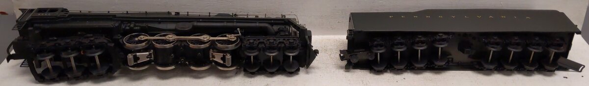 Lionel 6-18010 O PRR 6-8-6 Turbine Steam Locomotive & Tender with RS #6200 EX/Box