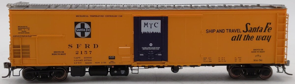 Rapido Trains 156003A HO SF Texas Chief Slogan RR-56 Mechanical Reefer #2157