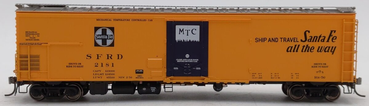 Rapido Trains 156002A HO SF San Francisco Chief Slogan RR-56 Mechanical Reefer