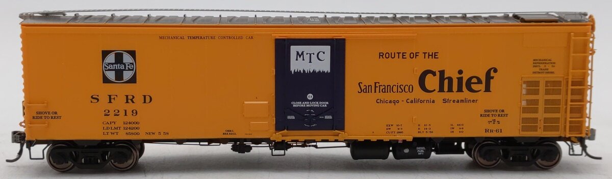 Rapido Trains 156009A HO SF Chief Slogan RR-61 Mechanical Reefer #2219