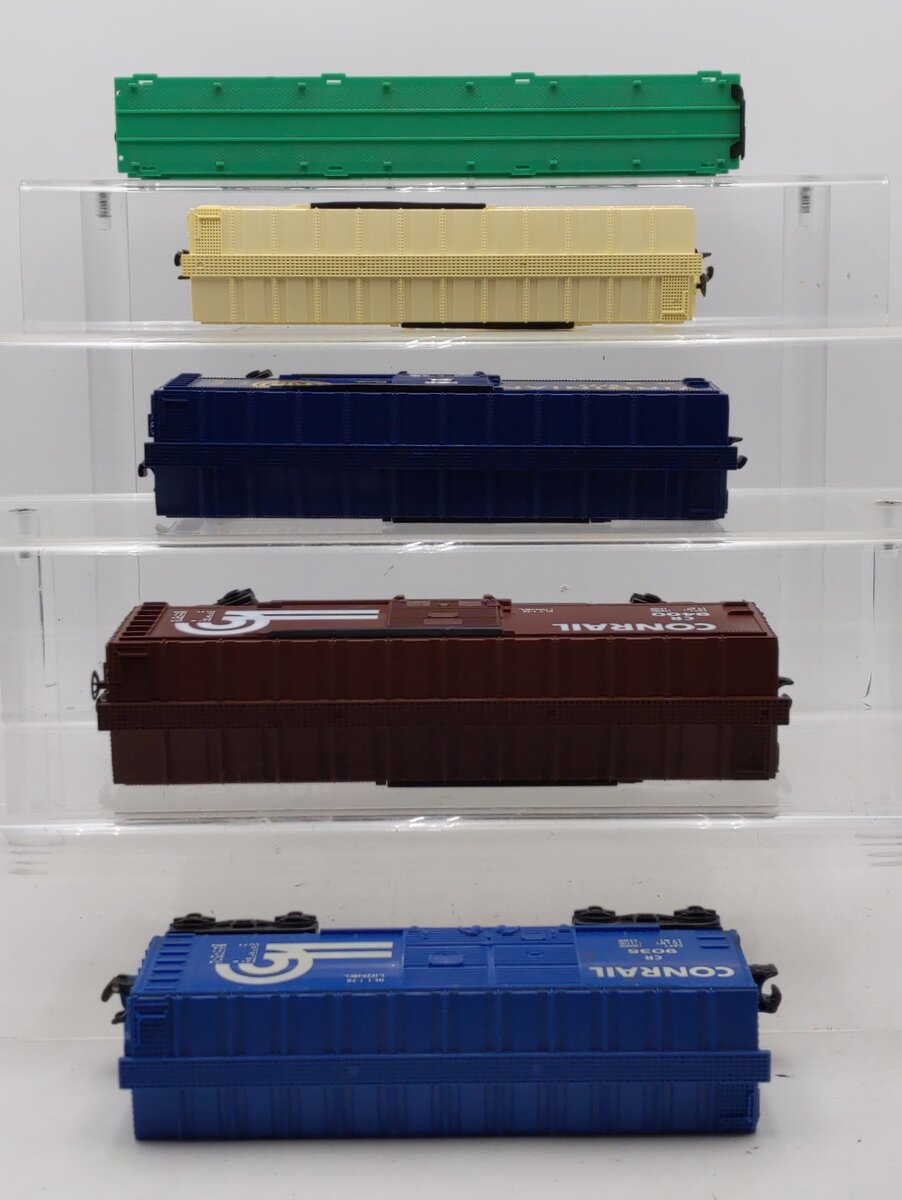 Assorted Lionel O PC,CR,VGN,& LV Freight Cars: 9035, 9139, 9400, 9777,& 9788 [5] EX