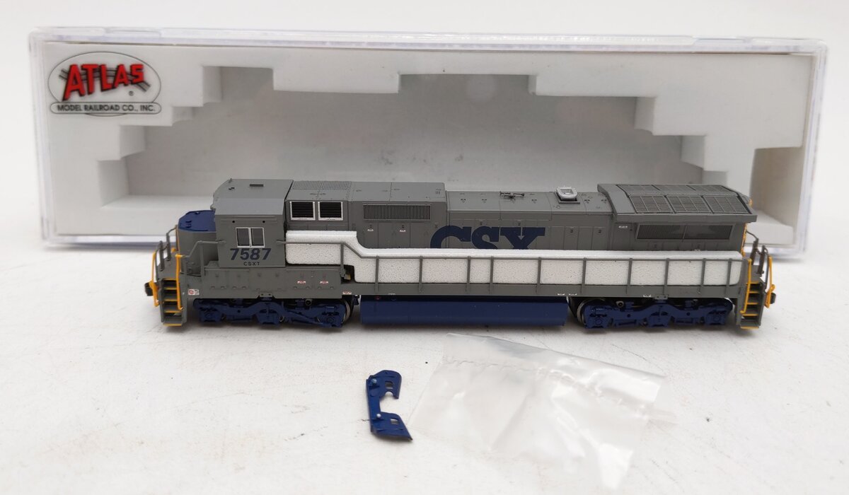 Atlas 40002703 N CSX (YG) DASH 8-40C Locomotive #7587 w/DCC VG/Box