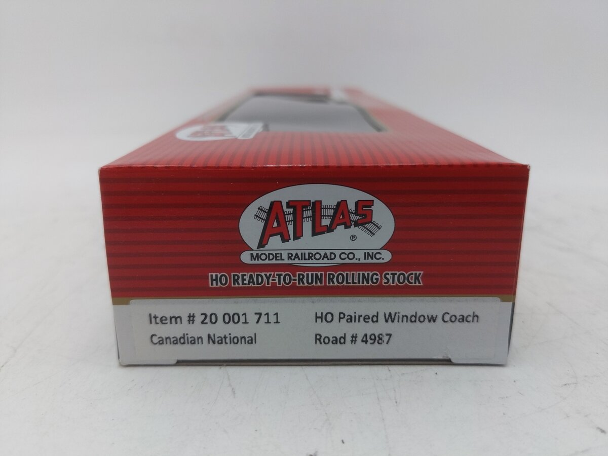 Atlas 20001711 Canadian National Heavyweight Paired Window Passenger Coach #2