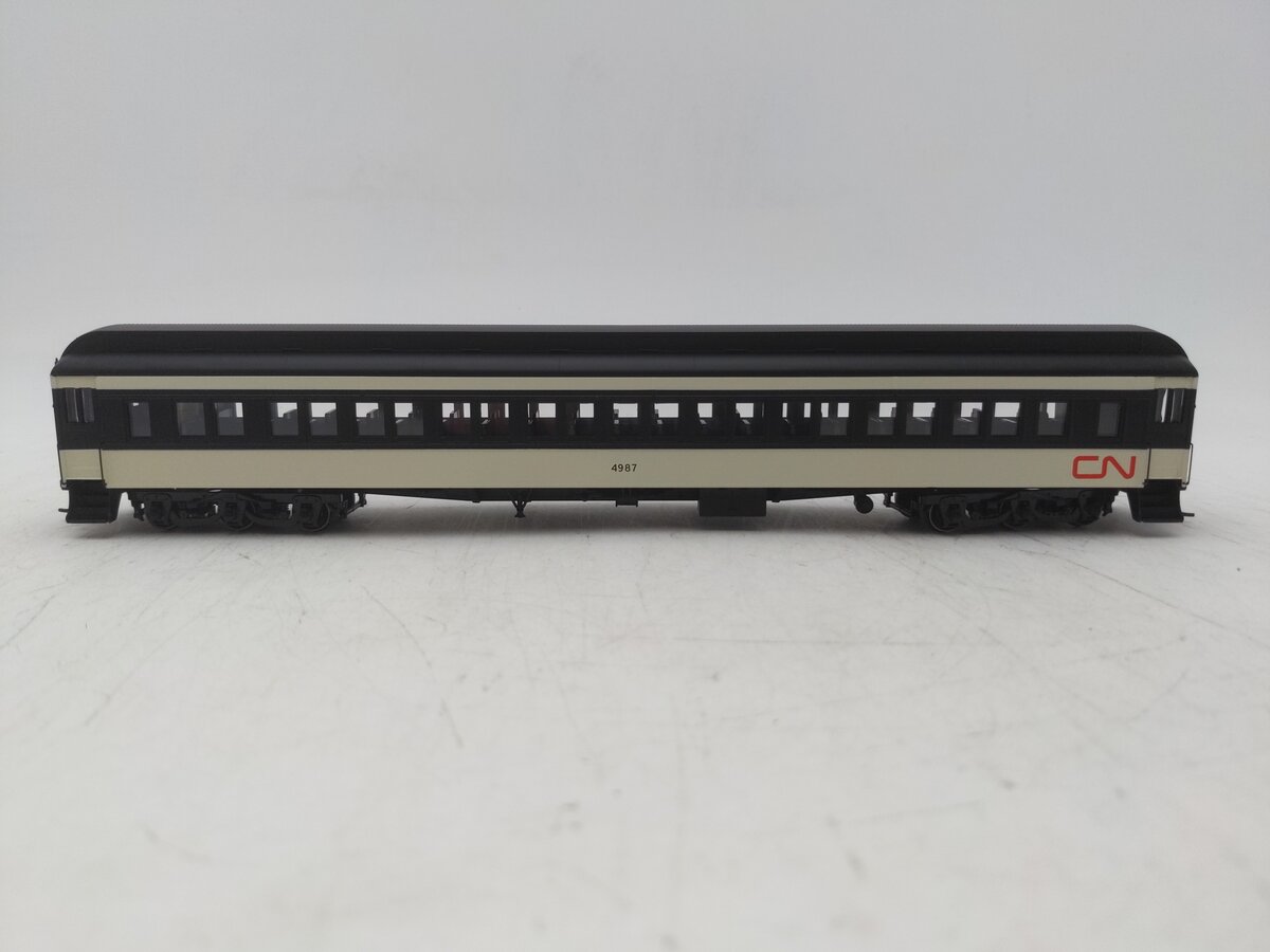 Atlas 20001711 Canadian National Heavyweight Paired Window Passenger Coach #2