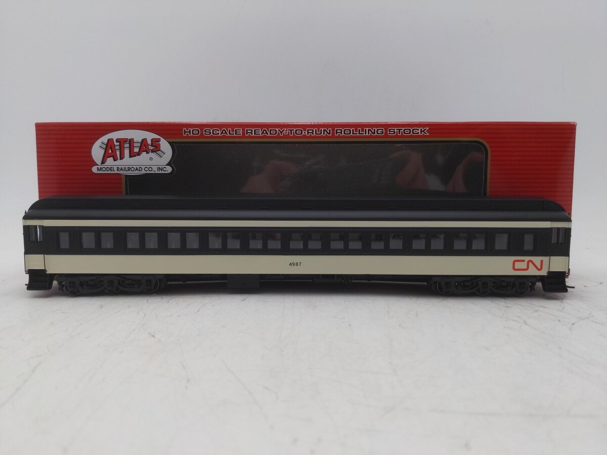 Atlas 20001711 Canadian National Heavyweight Paired Window Passenger Coach #2