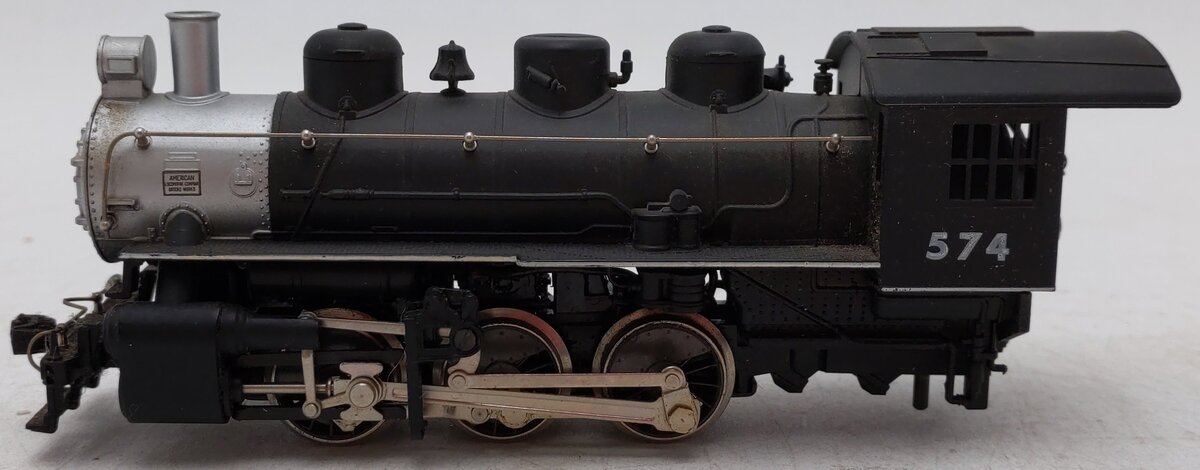 Rivarossi HO Scale Steam Locomotive #574 EX