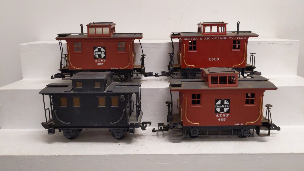 Bachmann & Scientific G Scale Assorted Toys Caboose Cars [4] VG