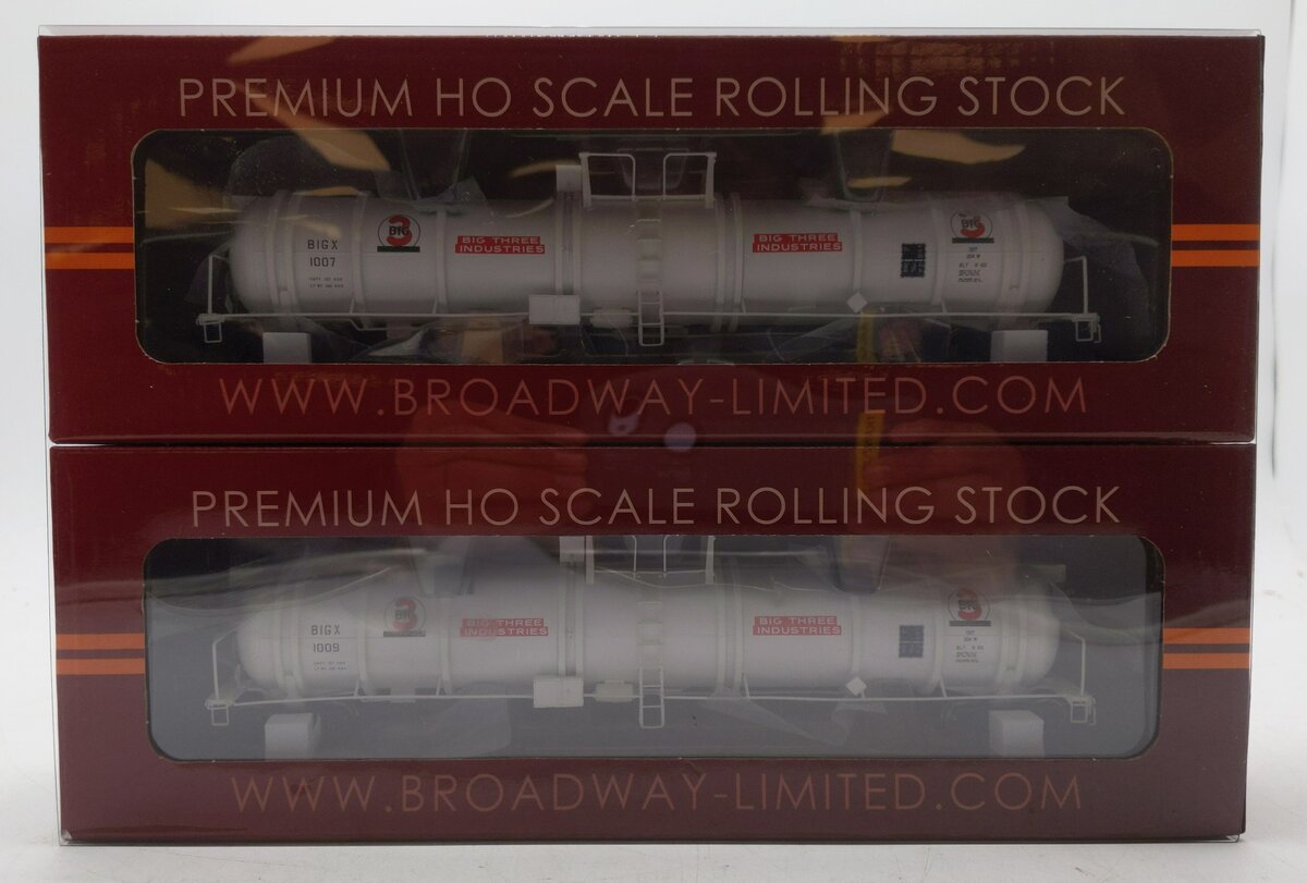 Broadway Limited 8033 HO BIG 3 Cryogenic Tank Car (Pack of 2)