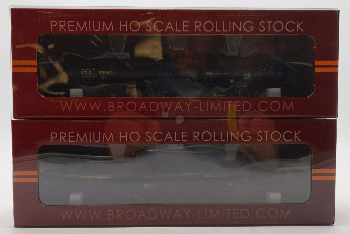 Broadway Limited 8038 HO UTLX Cryogenic Tank Car (Pack of 2)