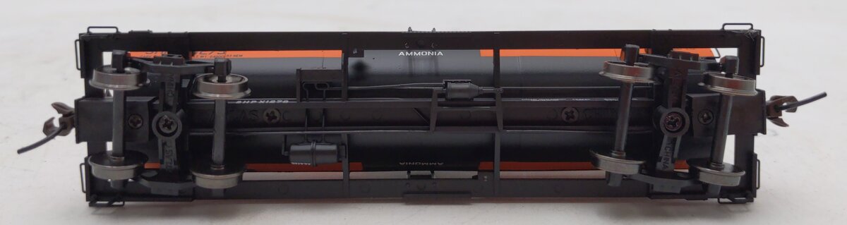 Atlas 20002642 HO Hooker Chemicals 11,000 Gallon Tank Car #1279