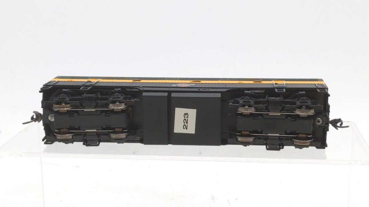 Proto 1000 HO Scale Chicago & North Western F3B Diesel Locomotive #4057B w/DCC EX