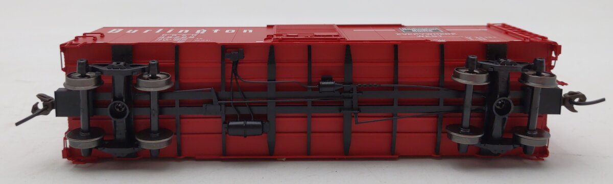 Atlas 20001387 HO Burlington 40' Postwar Boxcar w/ 6' Door #35722