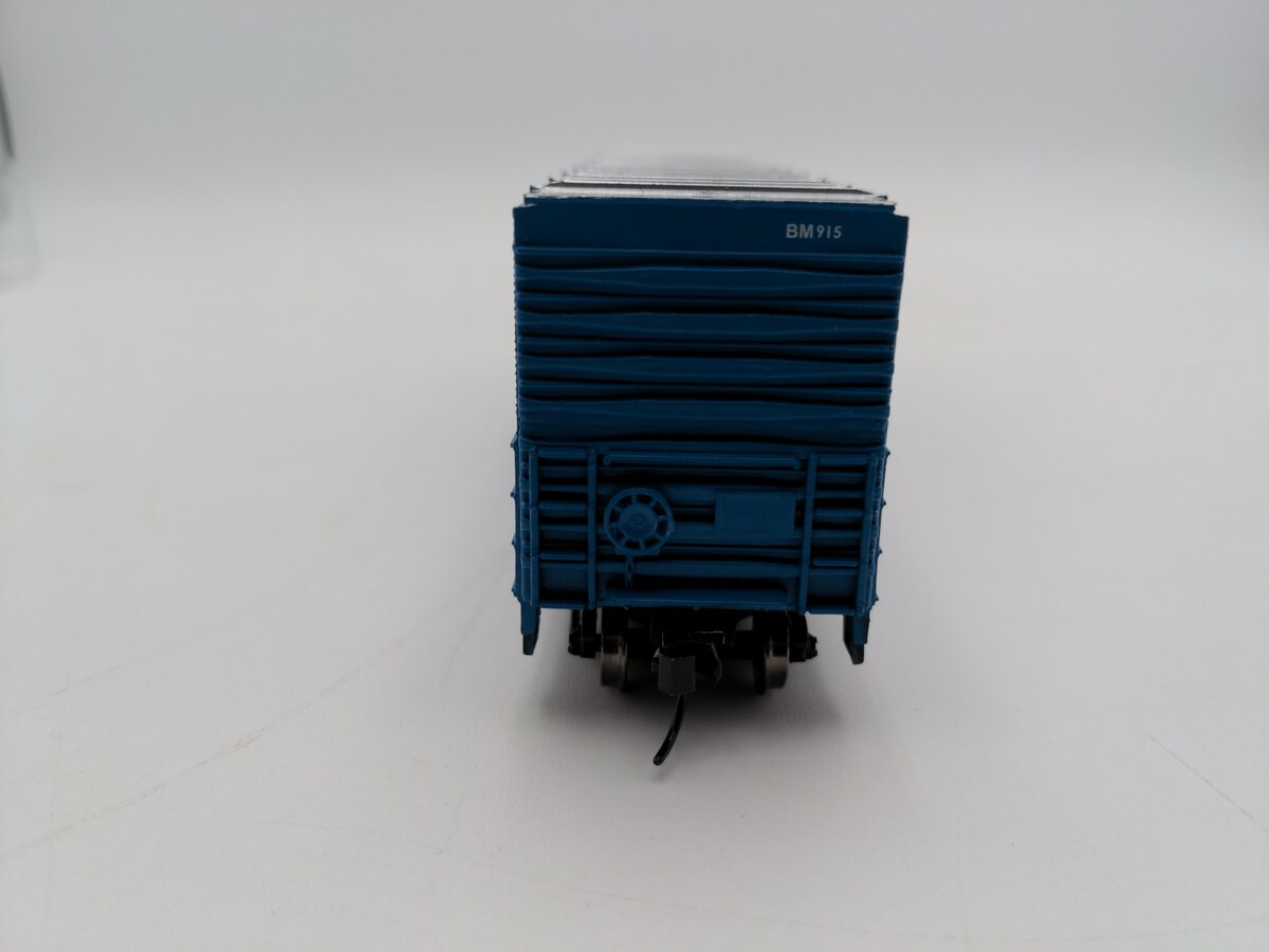 Walthers 910-1924 HO Boston & Maine 50' Evans Smooth-Side Boxcar #915