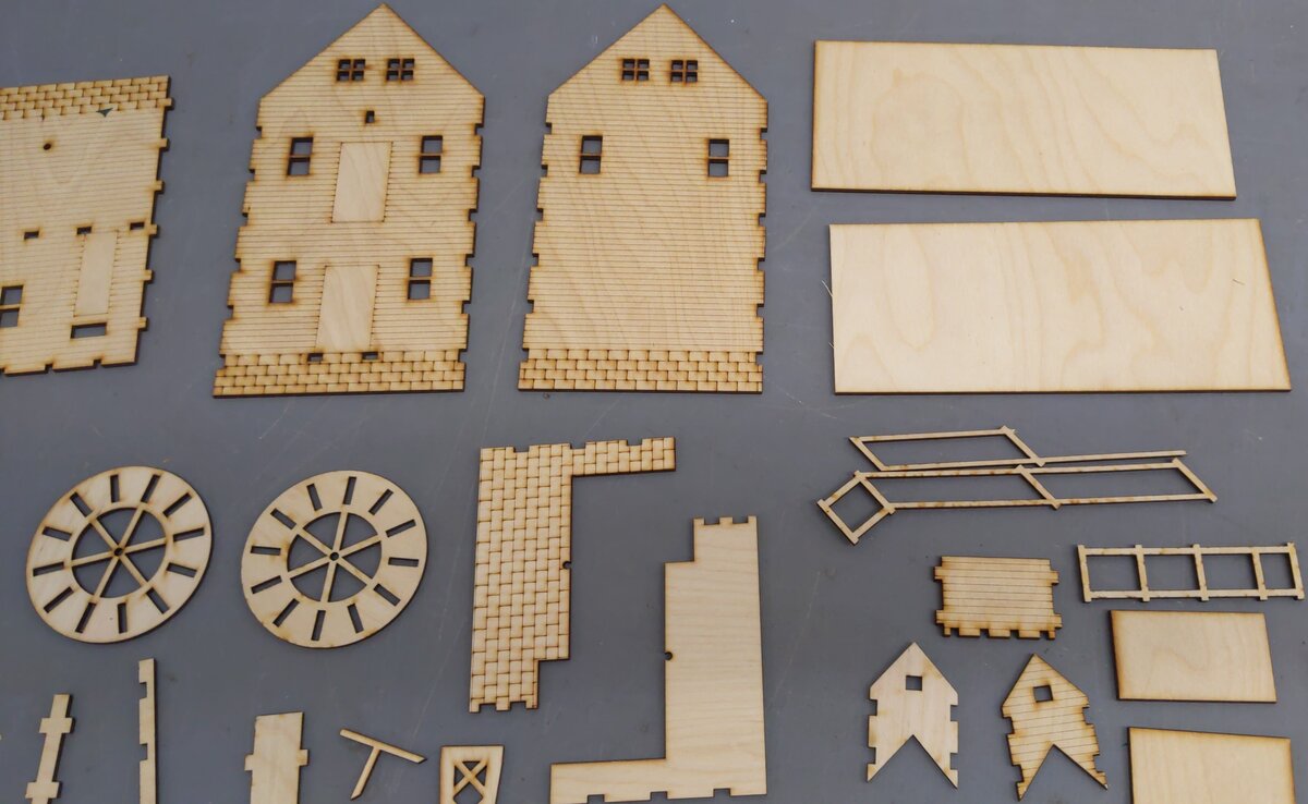 Cardinal Designs Model - Farmhouse and Water Wheel LN