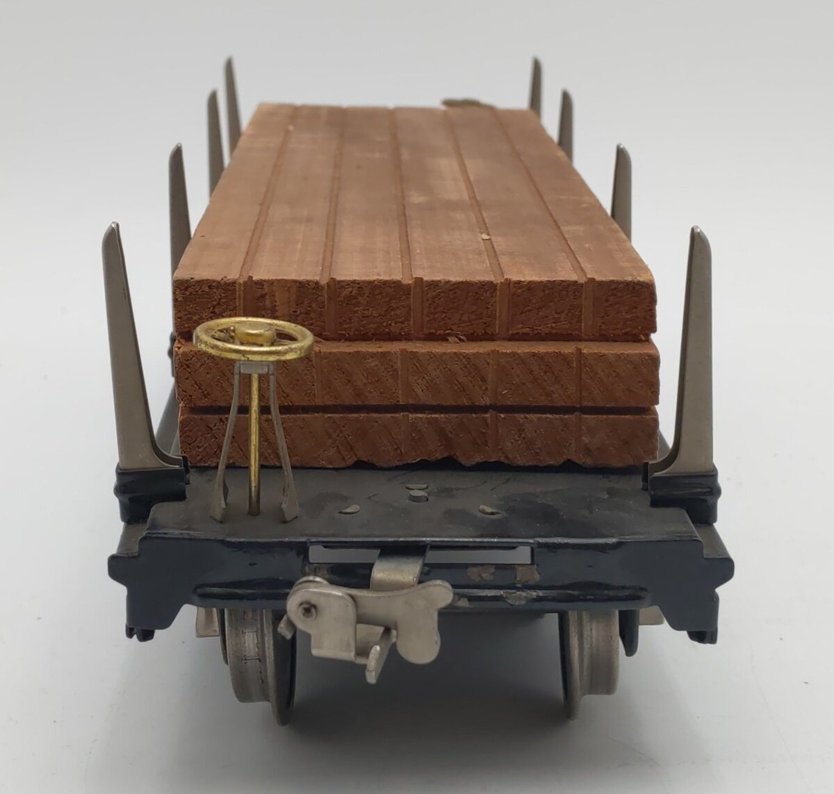 Lionel 211 Vintage Standard Gauge Flatcar with Stakes EX/Box