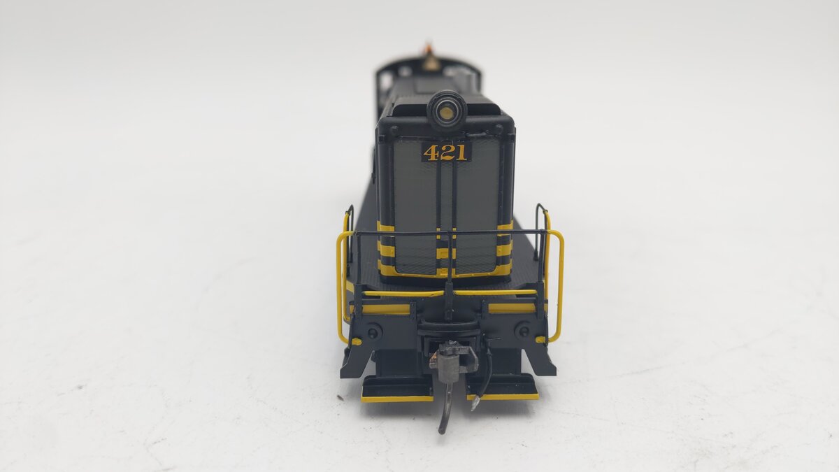 Bowser 24235 HO Northern Pacific Baldwin VO-1000 #421 w/ LokSound & DCC