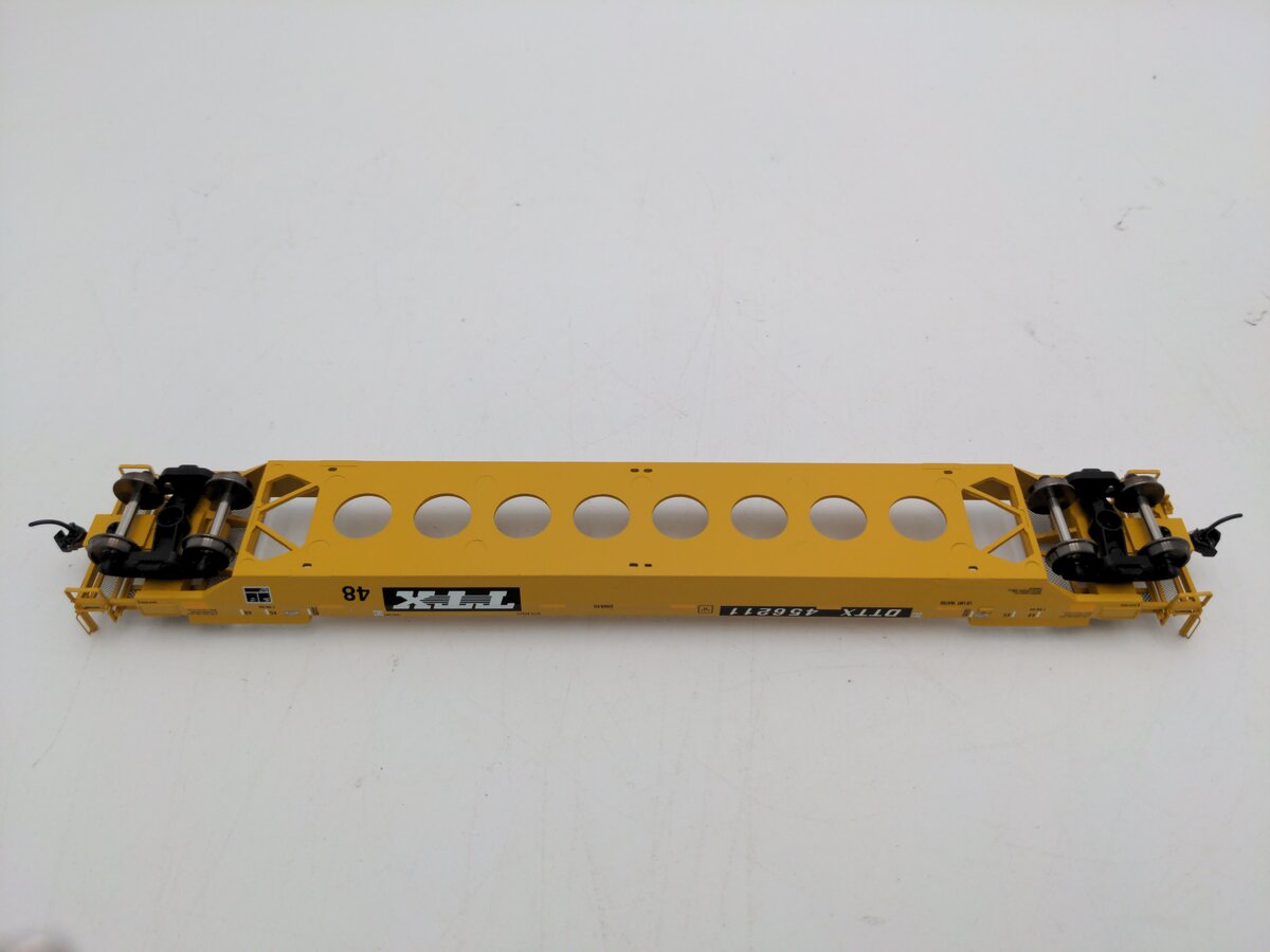 Walthers 920-109207 HO DTTX 48' Gunderson All-Purpose Well Car Trailer #456211