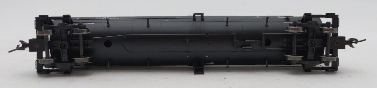 Atlas 20001726 HO Scale 23,500-Gal Tank Exxon #405178