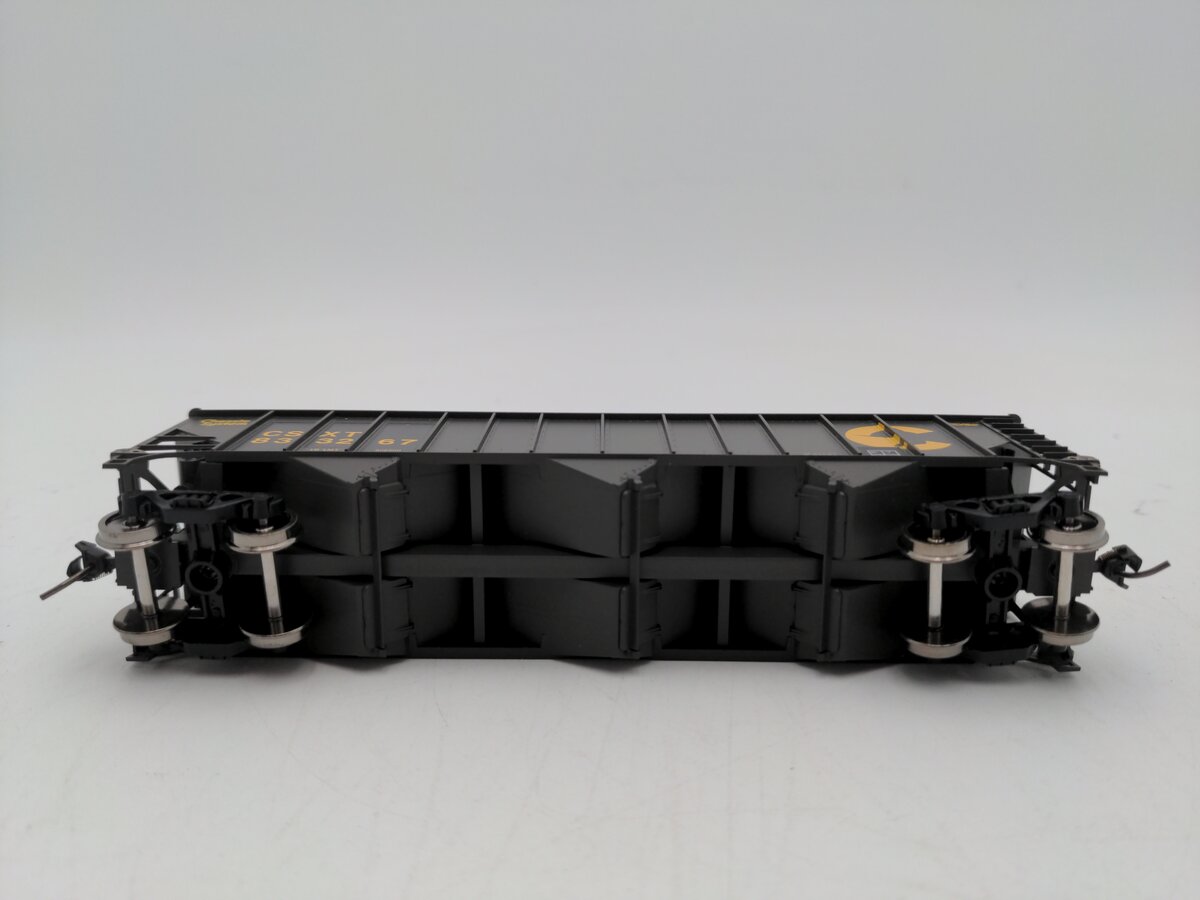 Bowser 43186 HO Chessie Executive Line 100-Ton 3-Bay Hopper RTR CSXT #833267