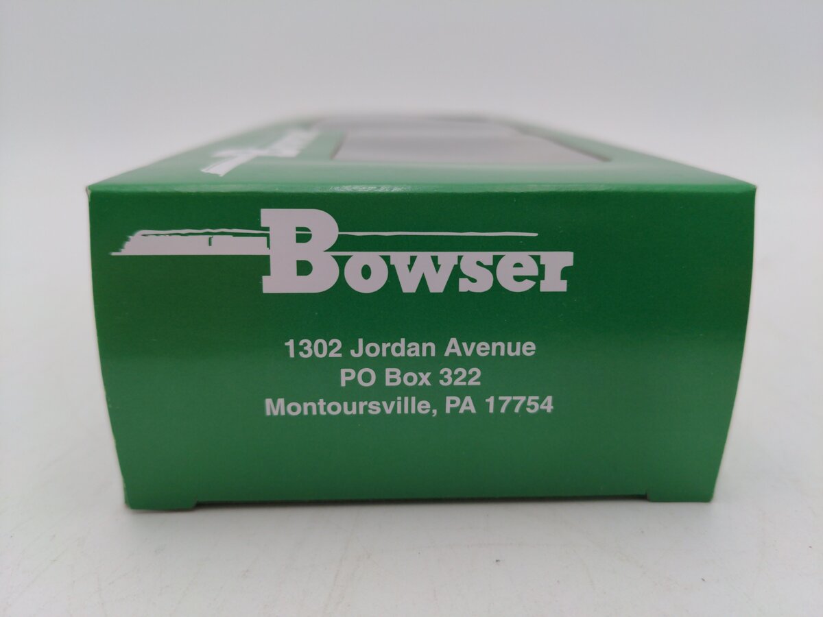 Bowser 43186 HO Chessie Executive Line 100-Ton 3-Bay Hopper RTR CSXT #833267
