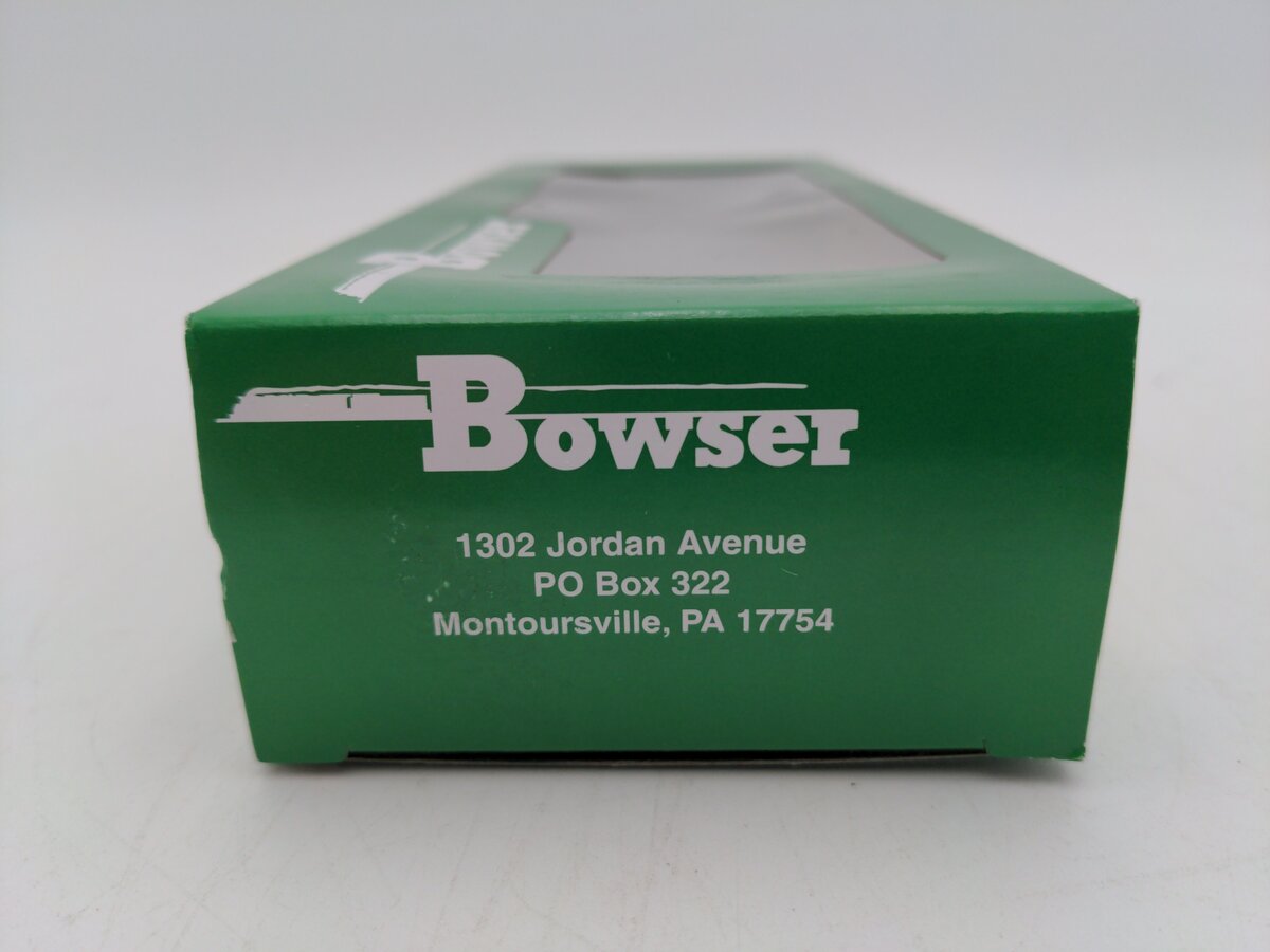 Bowser 43184 HO Chessie Executive Line 100-Ton 3-Bay Hopper RTR CSXT #833059