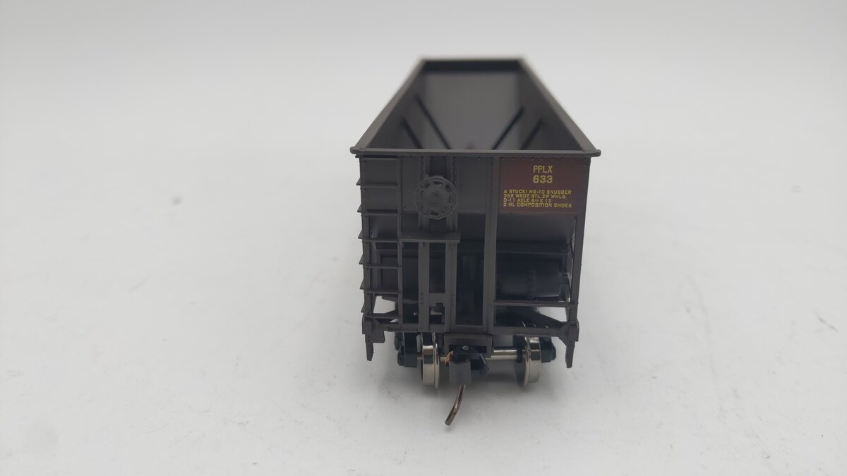 Bowser 43223 HO PPLX Executive Line 100-Ton 3-Bay Hopper Ready to Run #633