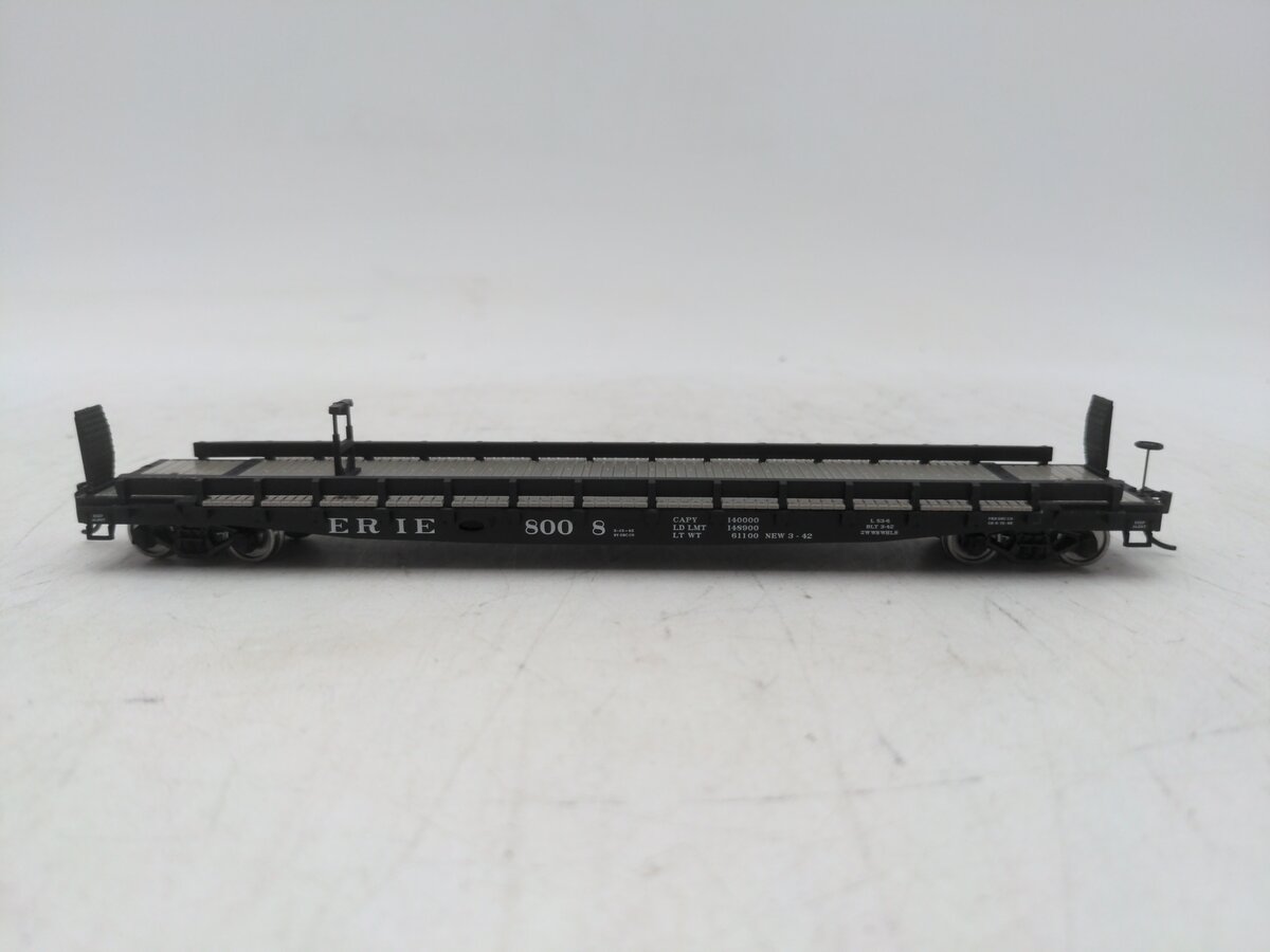 Walthers 910-5106 HO Erie 53' GSC Flat Car #8008