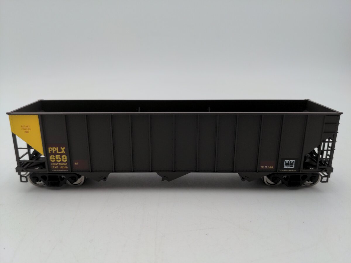 Bowser 43226 HO PPLX Executive Line 100-Ton 3-Bay Hopper Ready to Run #658